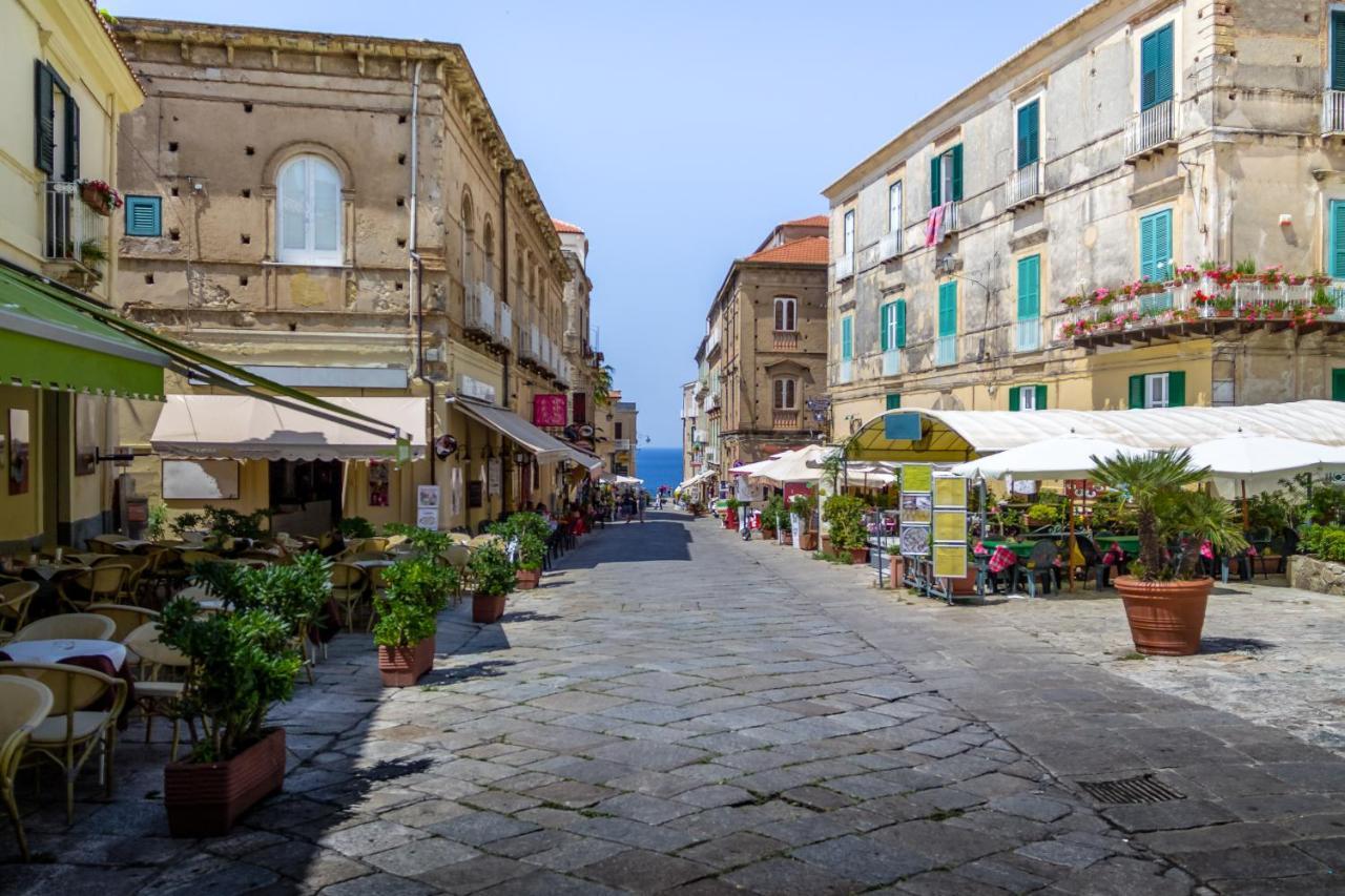 B&B The Sea - Family Rooms - Free Parking Tropea Eksteriør bilde